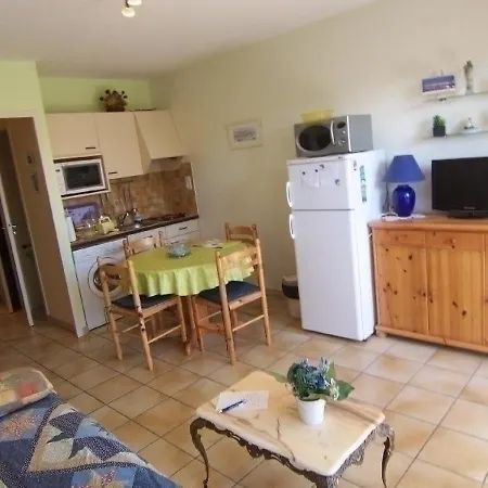 Appartement Proche De La Mer, Dans Le Quartier De *