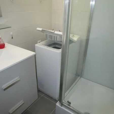 Appartement Proche De La Mer, Dans Le Quartier De *